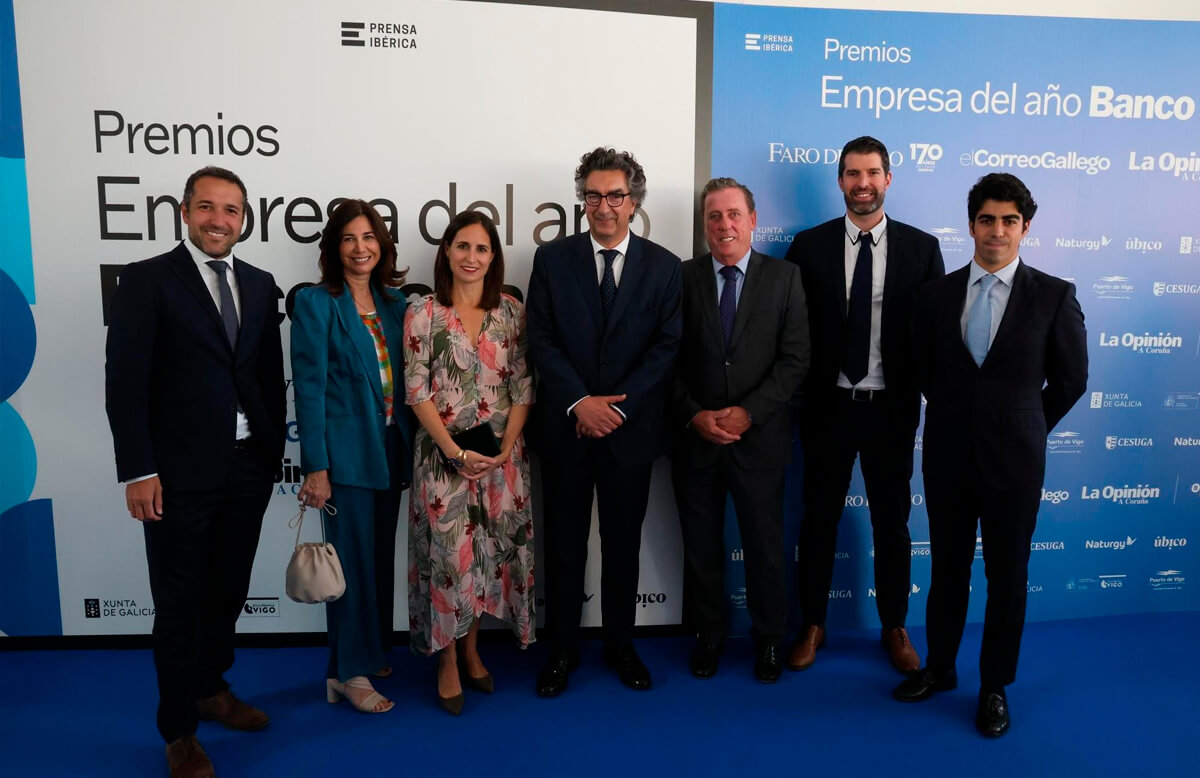 Mario Iglesias, Adela Crespo, Marta García, Alejandro Marques de Magallanes,  Javier Garrido, Javier Grande y Alex Marques de Magallanes